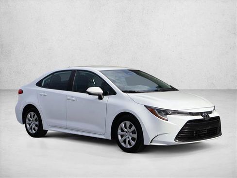 Certified 2024 Toyota Corolla LE FWD image 3
