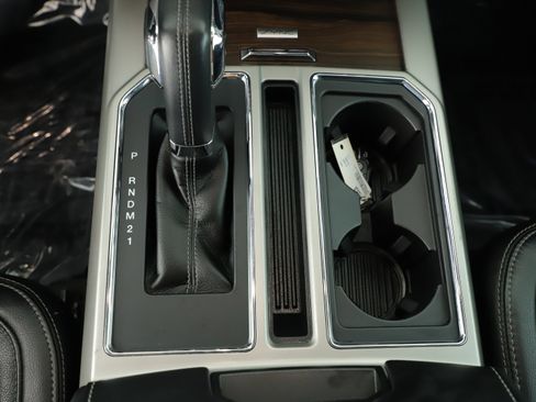 Used 2017 Ford F150 Lariat image 22