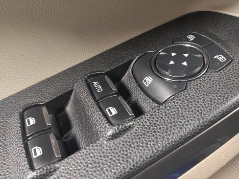 Used 2019 Ford EcoSport SE FWD image 27
