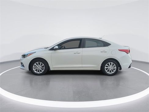Used 2021 Hyundai Accent SEL image 5