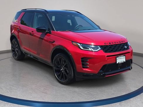 Used 2025 Land Rover Discovery Sport Dynamic SE AWD/4WD image 4
