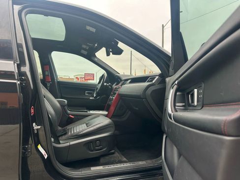 Used 2017 Land Rover Discovery Sport HSE Luxury image 10