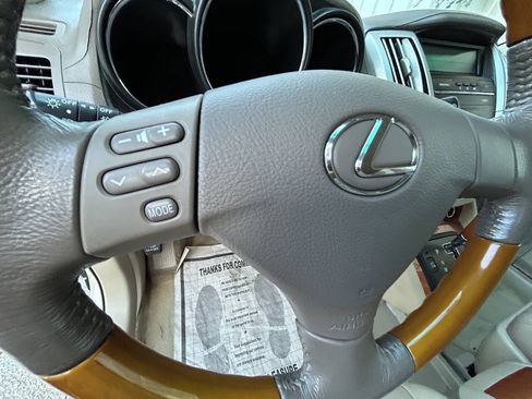 Used 2004 Lexus RX 330 FWD image 18