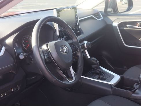 Used 2022 Toyota RAV4 XLE w/ Convenience Package AWD/4WD image 13