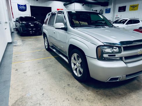 Used 2008 Chevrolet TrailBlazer SS w/ Sun And Sound Package image 18