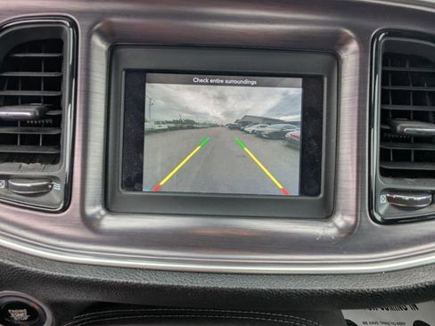 Used 2018 Dodge Challenger SXT image 19