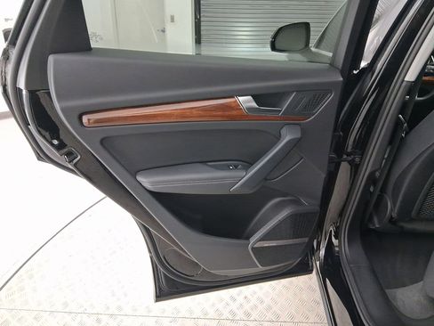 Used 2023 Audi Q5 Premium Plus w/ Premium Plus Package image 29