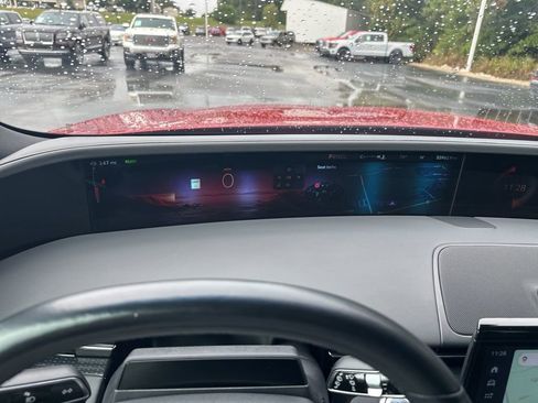 Used 2024 Lincoln Nautilus Premier w/ Jet Appearance Package image 20