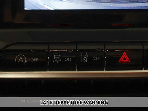 Used 2025 Jeep Compass Latitude AWD/4WD image 4