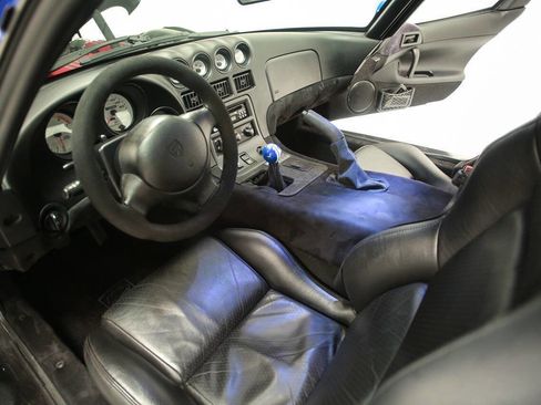 Used 1997 Dodge Viper GTS RWD image 23