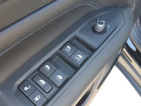 New 2026 Jeep Compass Latitude image 21