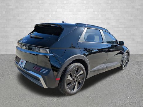 Certified 2025 Hyundai Ioniq 5 SEL image 2