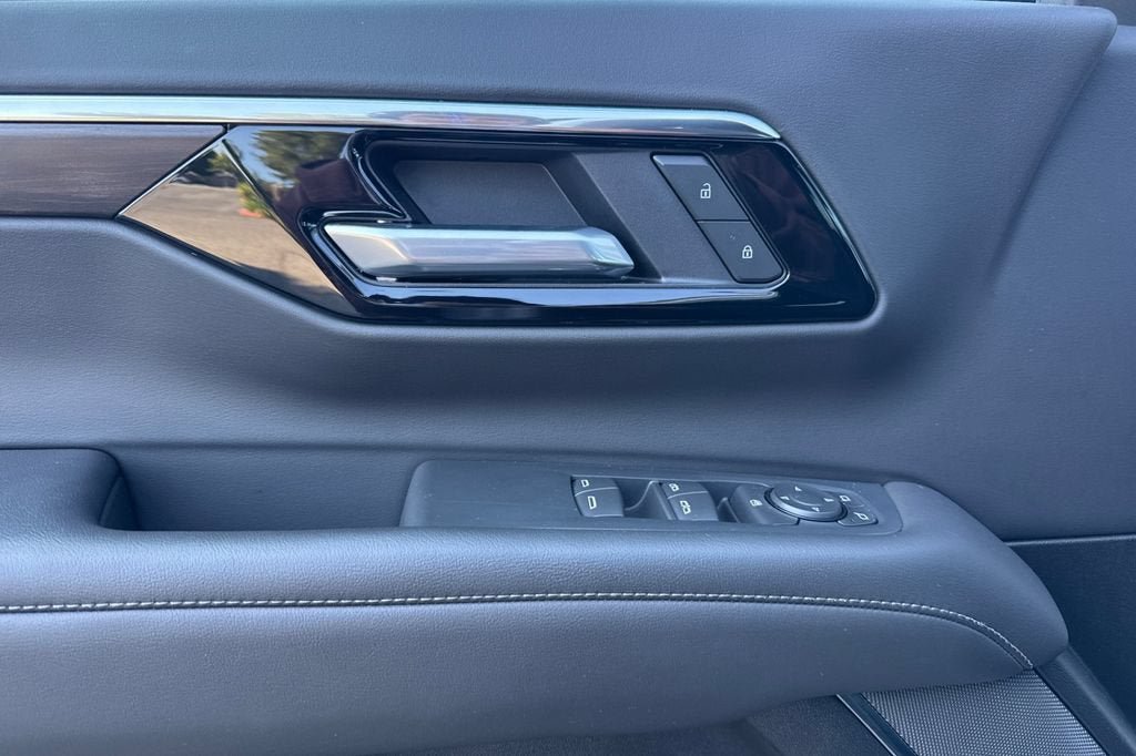New 2026 Chevrolet Tahoe LS AWD/4WD image 11