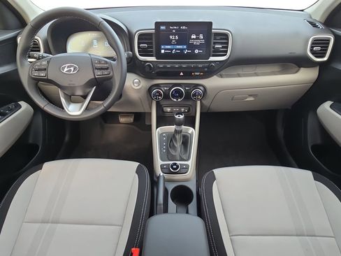 New 2026 Hyundai Venue SEL image 9