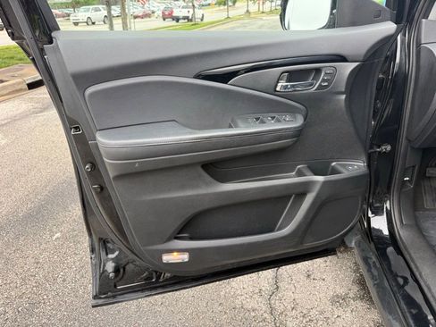 Used 2022 Honda CR-V EX-L image 13
