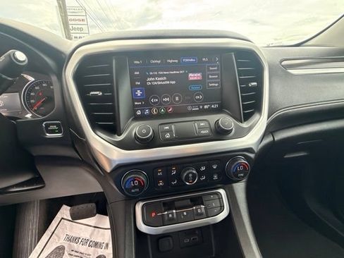 Used 2023 GMC Acadia SLT FWD image 26