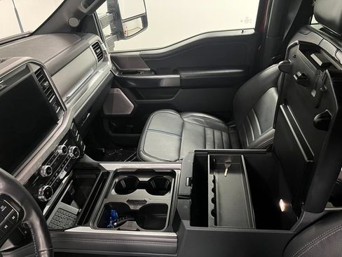 Used 2025 Ford F350 Platinum AWD/4WD image 40