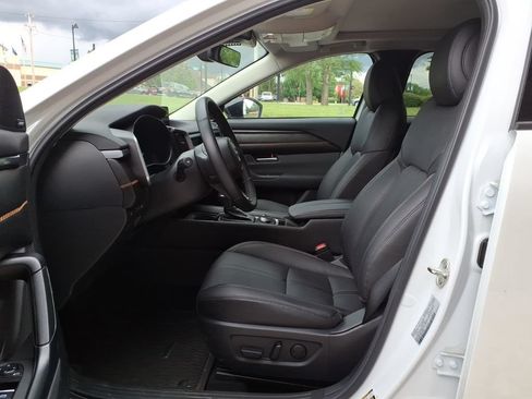 Used 2026 MAZDA CX-50 AWD 2.5 Hybrid w/ Premium Pkg image 13