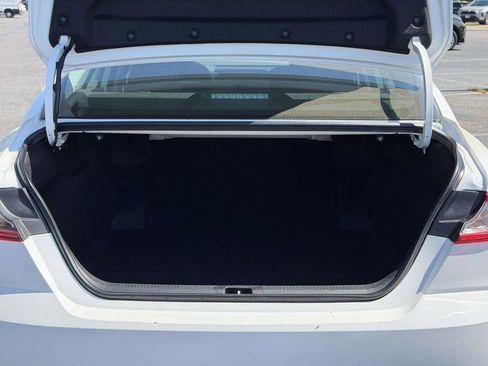 Used 2025 Toyota Camry LE image 14