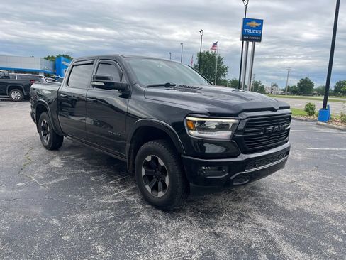 Used 2019 RAM 1500 Laramie AWD/4WD image 2