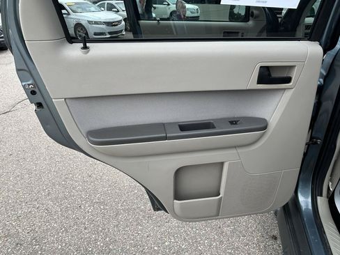 Used 2012 Ford Escape XLT AWD/4WD image 13