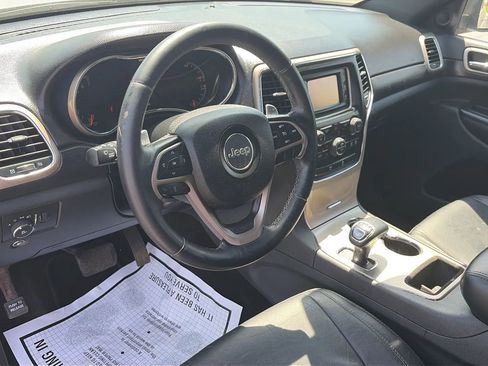 Used 2014 Jeep Grand Cherokee Laredo w/ Quick Order Package 23E AWD/4WD image 10