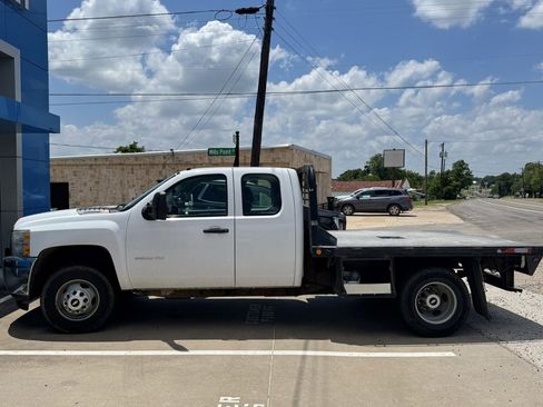 Used 2013 Chevrolet Silverado 3500 W/T RWD image 2
