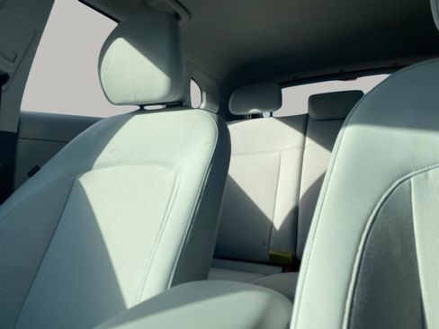 New 2026 Hyundai Kona SE FWD image 25