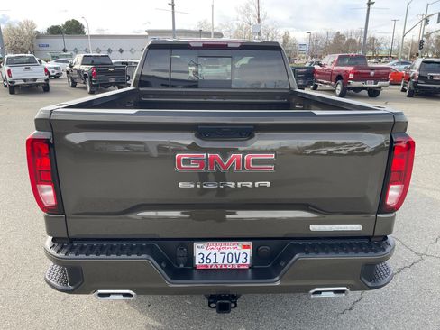 Used 2023 GMC Sierra 1500 Elevation w/ Preferred Package image 6