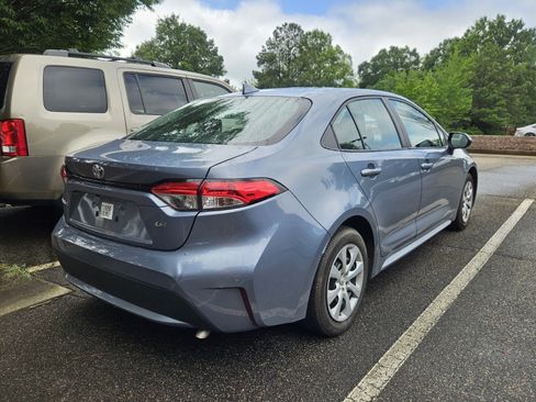 Used 2020 Toyota Corolla LE FWD image 5