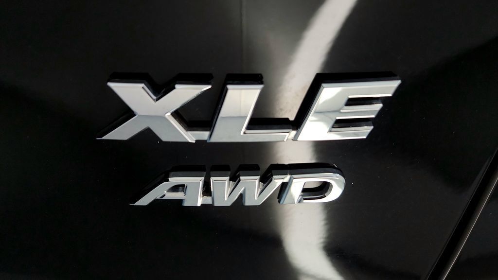 Certified 2025 Toyota RAV4 XLE AWD/4WD image 14