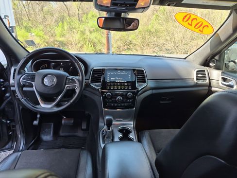 Used 2020 Jeep Grand Cherokee Altitude image 21