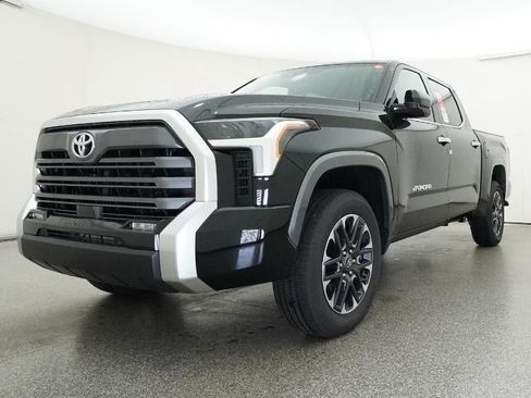 New 2026 Toyota Tundra Limited AWD/4WD image 32
