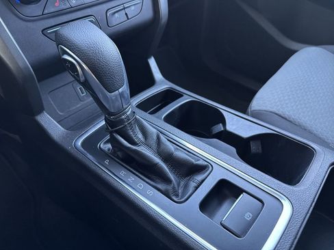 Used 2019 Ford Escape SE image 23