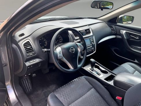 Used 2017 Nissan Altima 2.5 S w/ Power Driver Seat Package FWD image 21