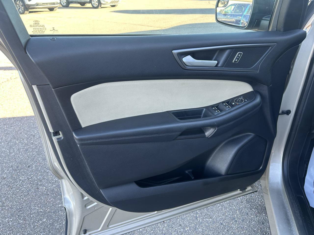 Used 2018 Ford Edge SE AWD/4WD image 14