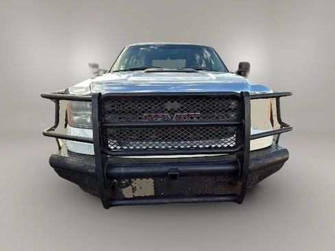 Used 2012 GMC Sierra 3500 SLT w/ SLT Convenience Package AWD/4WD image 4