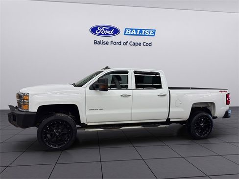 Used 2019 Chevrolet Silverado 2500 W/T w/ Snow Plow Prep Package image 3