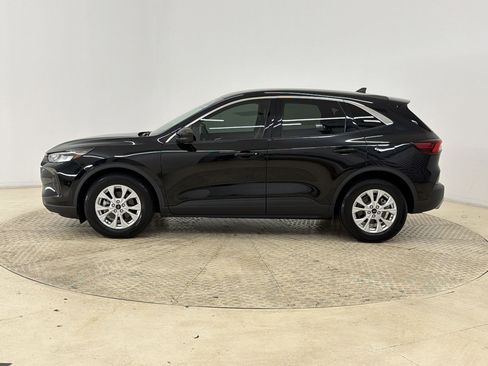 Certified 2023 Ford Escape Active w/ Tech Pack #2 FWD image 2
