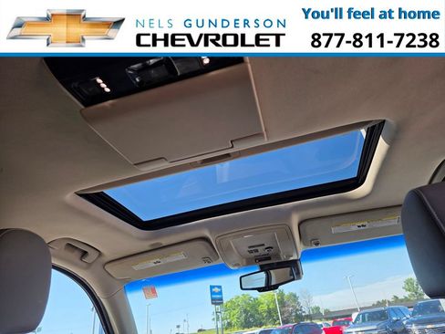 Used 2015 Chevrolet Suburban LTZ AWD/4WD image 11