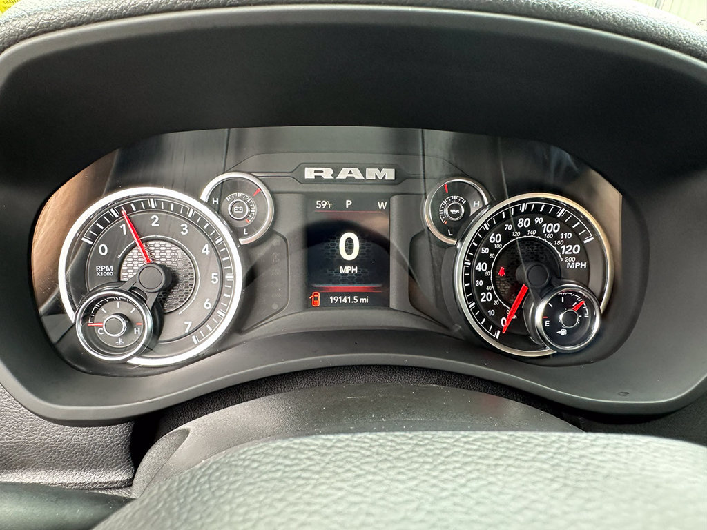 Used 2024 RAM 2500 Tradesman w/ Chrome Appearance Group AWD/4WD image 34