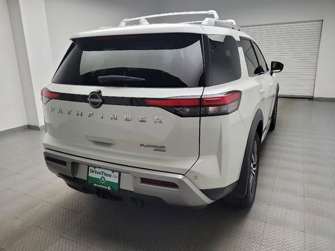 Used 2022 Nissan Pathfinder Platinum w/ Cargo Package AWD/4WD image 7