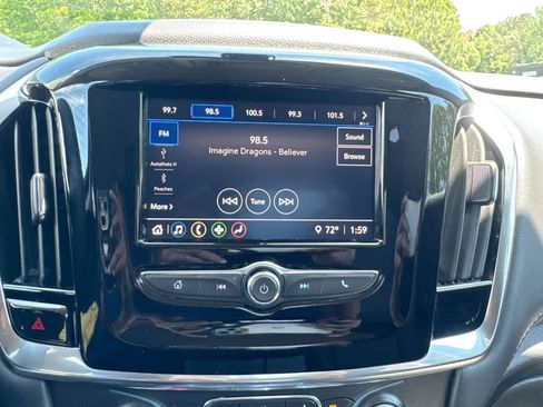 Used 2021 Chevrolet Traverse LS FWD image 26