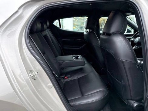 Used 2024 MAZDA MAZDA3 s FWD image 10