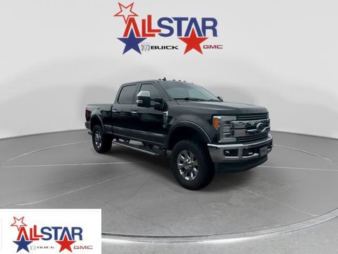 Used 2019 Ford F250 Lariat w/ Lariat Ultimate Package AWD/4WD image 1