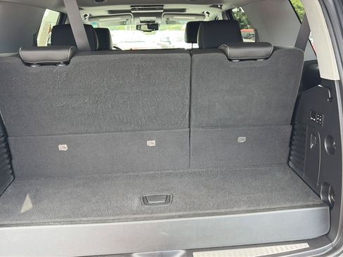 Used 2018 Chevrolet Tahoe LT AWD/4WD image 18
