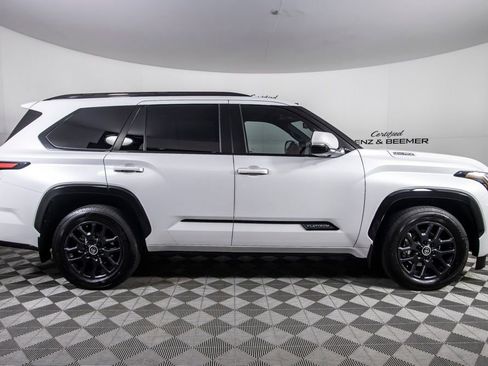 Used 2024 Toyota Sequoia Platinum image 4