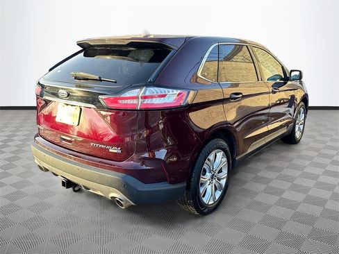 Used 2020 Ford Edge Titanium w/ Class II Trailer Tow Package image 4