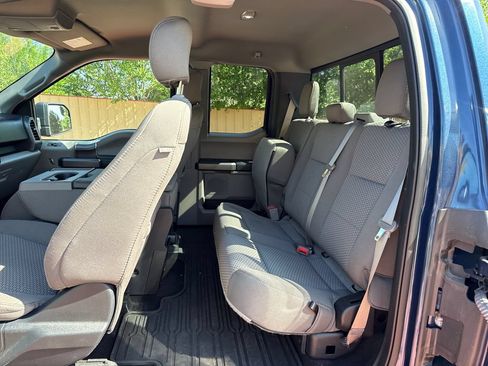 Used 2020 Ford F150 XLT w/ Equipment Group 302A Luxury AWD/4WD image 19