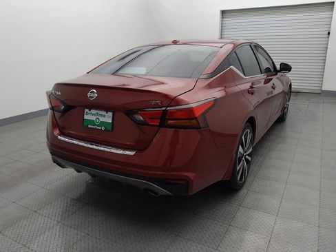 Used 2021 Nissan Altima 2.5 SR w/ SR Premium Package image 7